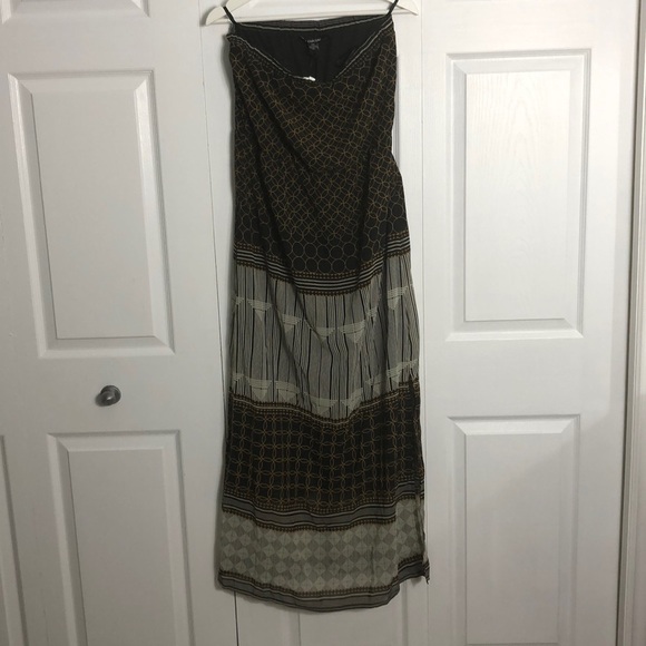 le chateau Dresses & Skirts - 🖤 M 🖤 NWT Maxi Dress Geometric Pattern Art Deco Tube Top​